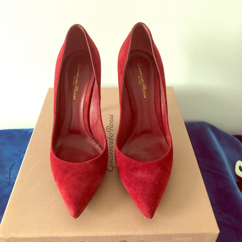 Gianvito Rossi Burgundy Suede Pumps